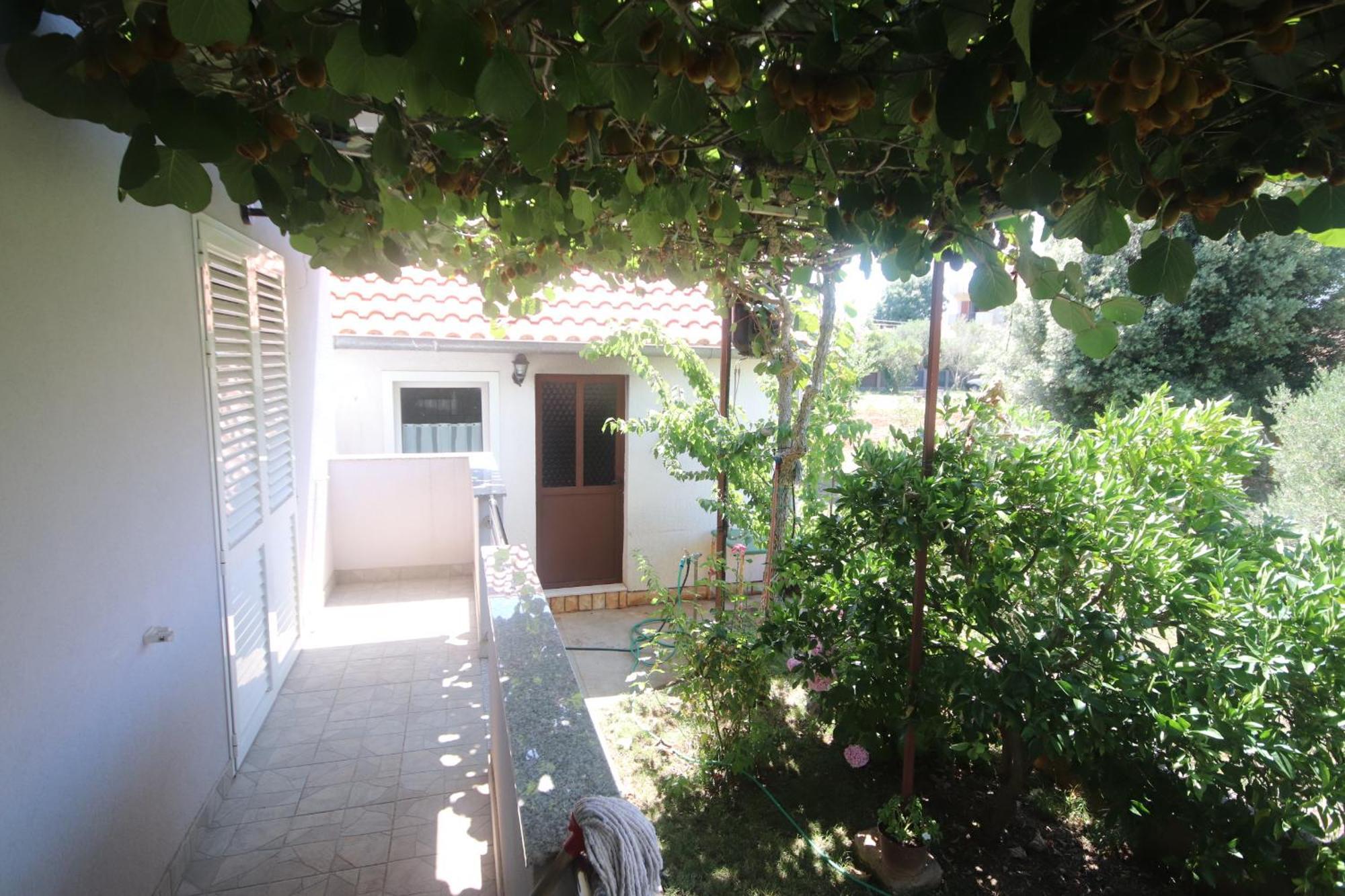 Apartment Saric Sukošan Екстериор снимка