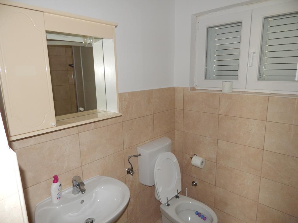 Apartment Saric Sukošan Екстериор снимка