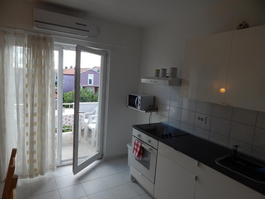 Apartment Saric Sukošan Екстериор снимка